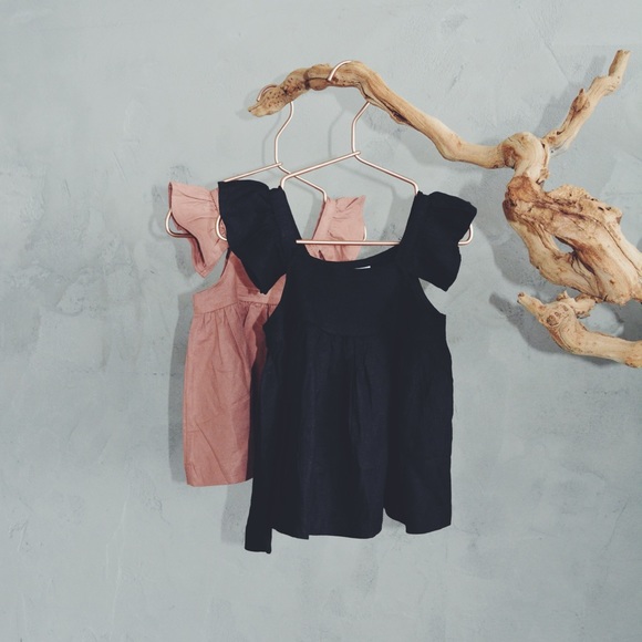 e Lou Modern + Minimalist Children’s wear - Picture 2 of 3